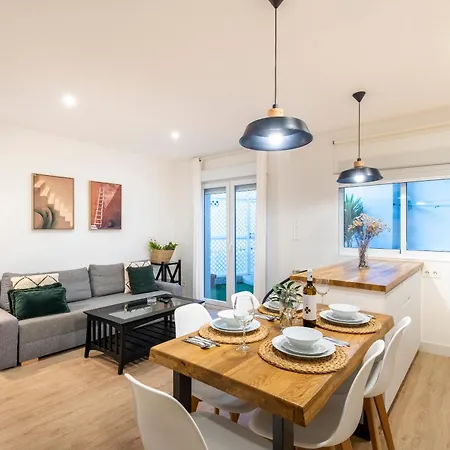 Turistico A 140 M Playa Canelinas- Portonovo- 2 Habit 4-6 Pax 102 شقة