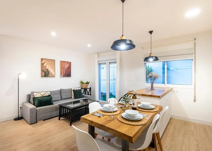 Turistico A 140 M Playa Canelinas- Portonovo- 2 Habit 4-6 Pax 102 شقة