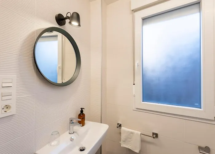 Turistico A 140 M Playa Canelinas- Portonovo- 2 Habit 4-6 Pax 102 *